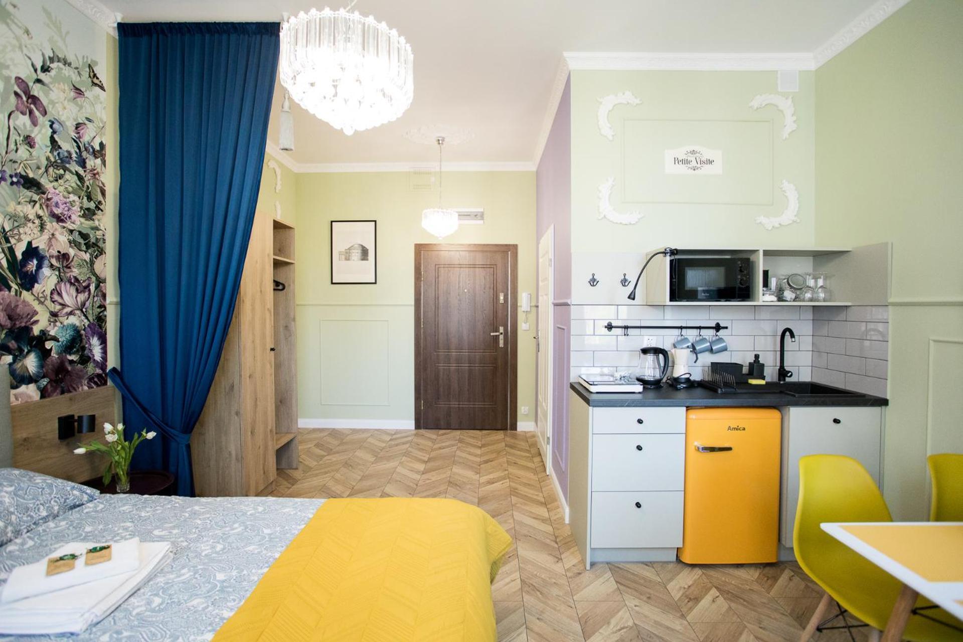 Petite Visite No 18a I 18b * Torun